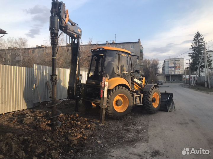 Услуги экскаватора погрузчика,ямобур