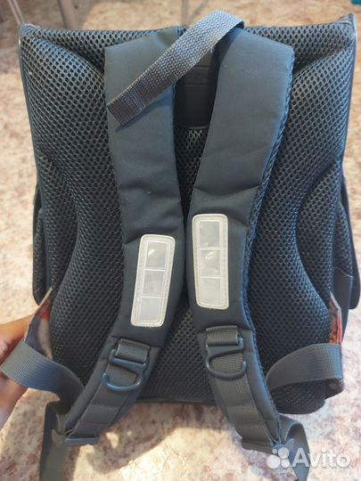 Рюкзак школьный для мальчика grizzly