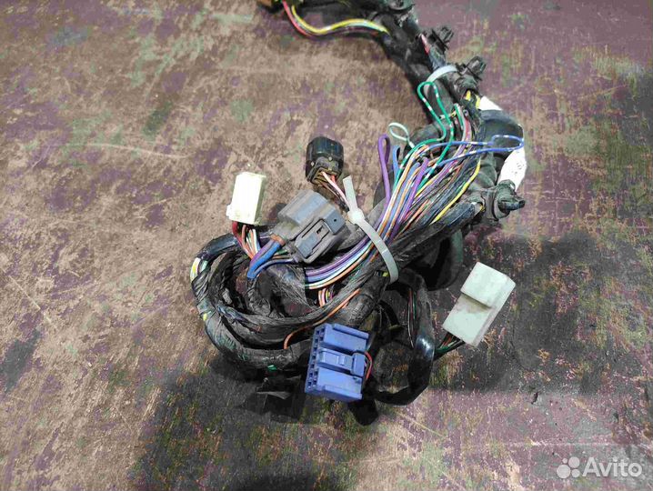 Проводка двери перед лев. Mitsubishi Lancer 10