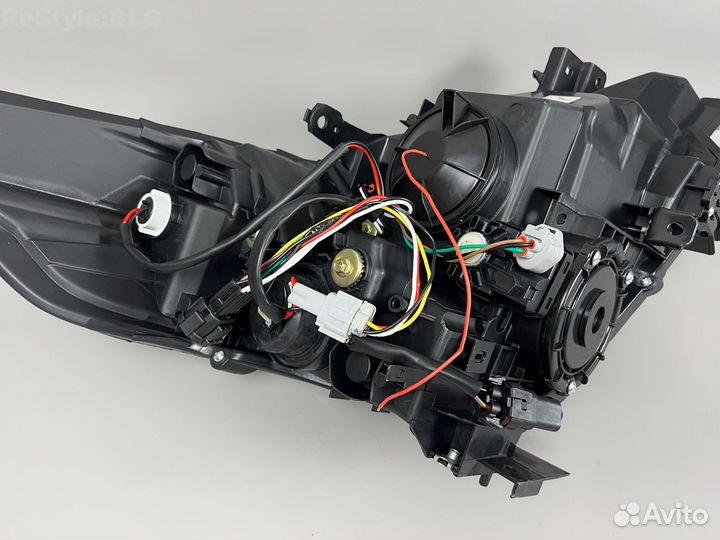 Фары Nissan Teana (J32) 08-12г Vland