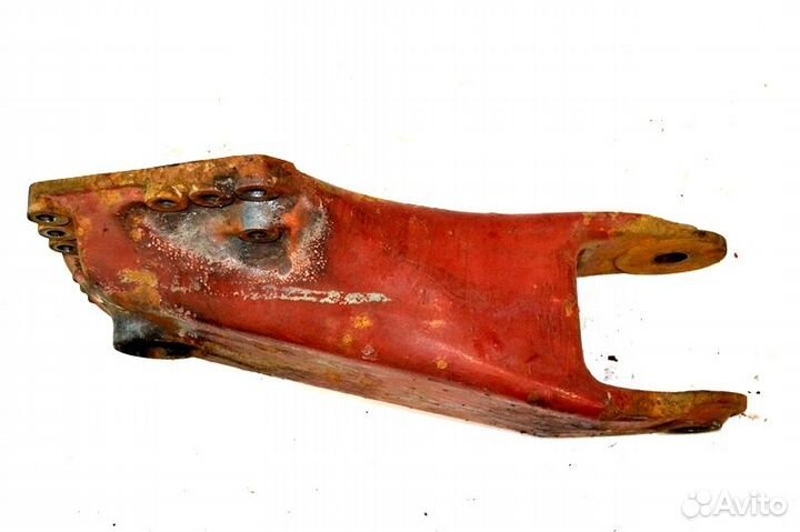 Кронштейн реактивной тяги, ведущего моста, правый