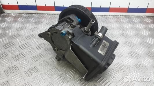 Насос гу BMW 5 E60/E61 (5OK38BT01)