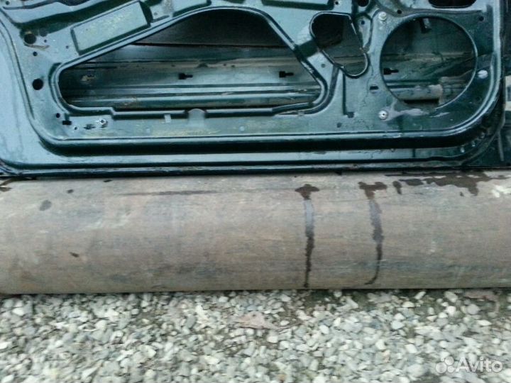 Дверь мерседес 210