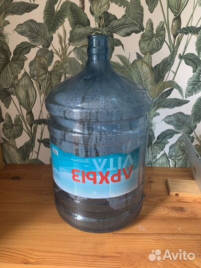 Бутылка для воды 19 литров