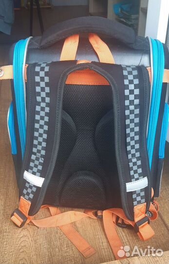 Школьный рюкзак