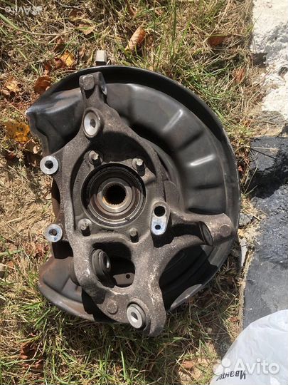 Кулак задний mercedes w204