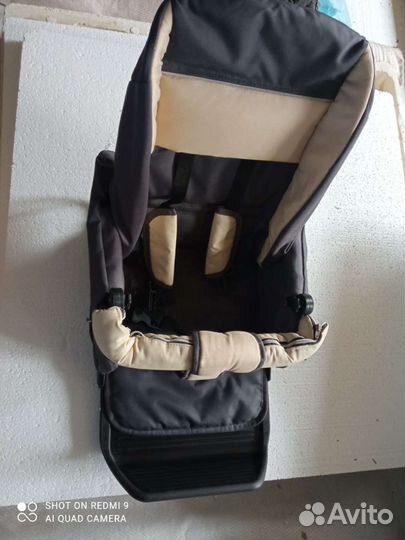 Детское кресло в автомобиль