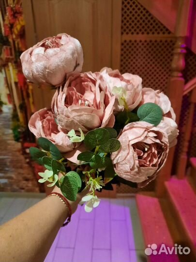 Искусственные цветы для декора