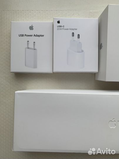 Коробки от техники Apple