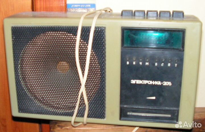 Радиоприёмники,магнитола