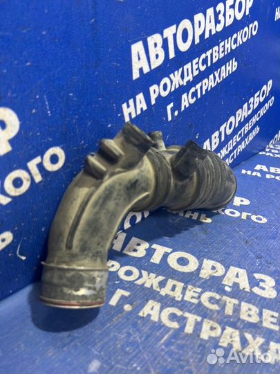 Патрубок интеркулера Skoda Octavia Tour лифтбэк