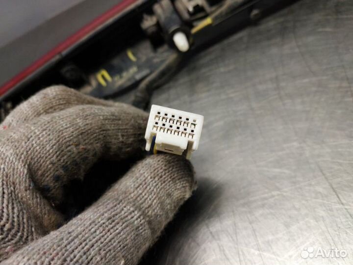 Накладка крышки багажника задняя Kia Rio X X-Line