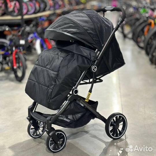 Прогулочная коляска новая