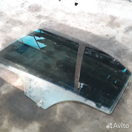 Стекло двери перед задние левое правое Мазда 6 GG