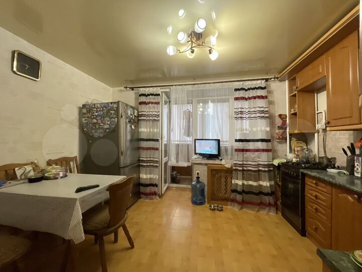 4-к. квартира, 110,9 м², 3/10 эт.