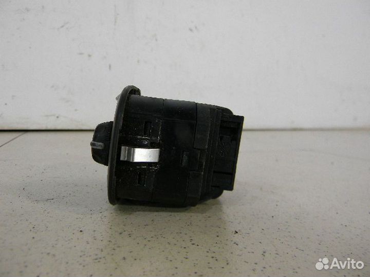 Блок управления стеклоподъемниками и зеркалами