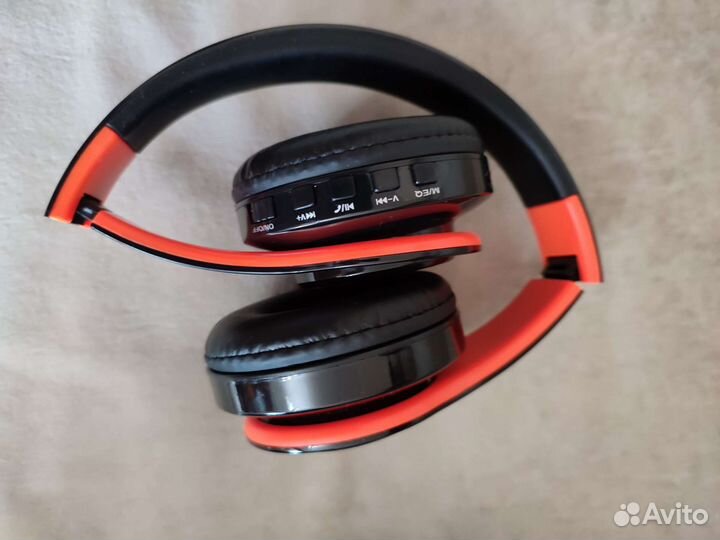 Наушники блютуз, радио, карта памяти