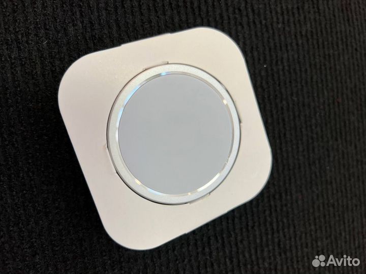 Беспроводная зарядка MagSafe Charger Apple