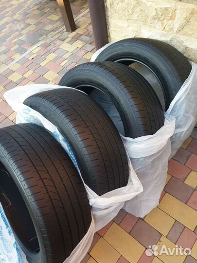 Bridgestone Dueler H/L 33A 235/55 R20 102V