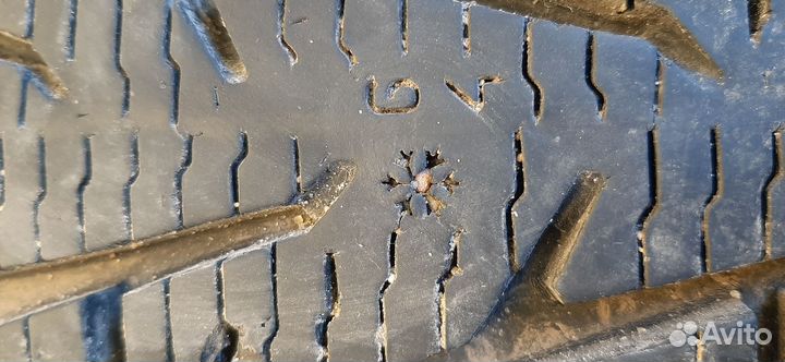 Nokian Tyres Hakkapeliitta 7 SUV 245/70 R16 111T