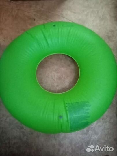 Надувной круг шина