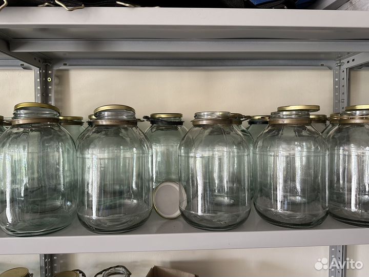 Стеклянная банка 3л с крышкой и ручкой