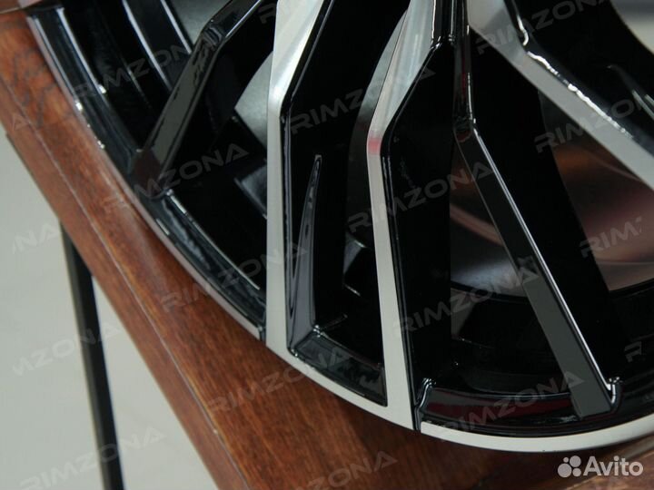 Литые диски R20 на BMW. Арт3076