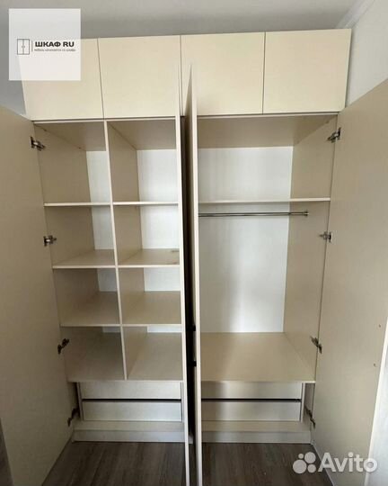 Встроенный распашной шкаф