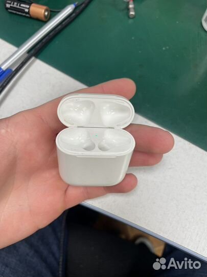 Кейс оригинал AirPods 2 без наушников