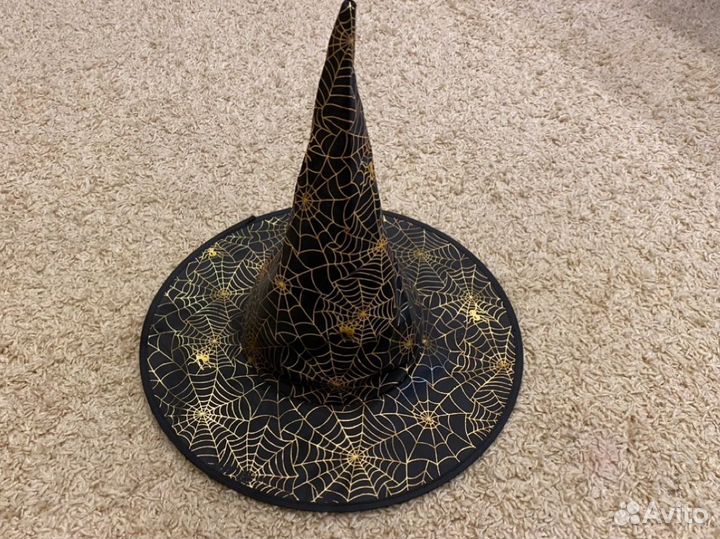 Шляпа ведьмы на хэллоуин