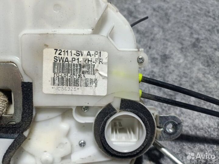 Замок двери передний правый Honda Cr-V 3 R20A2