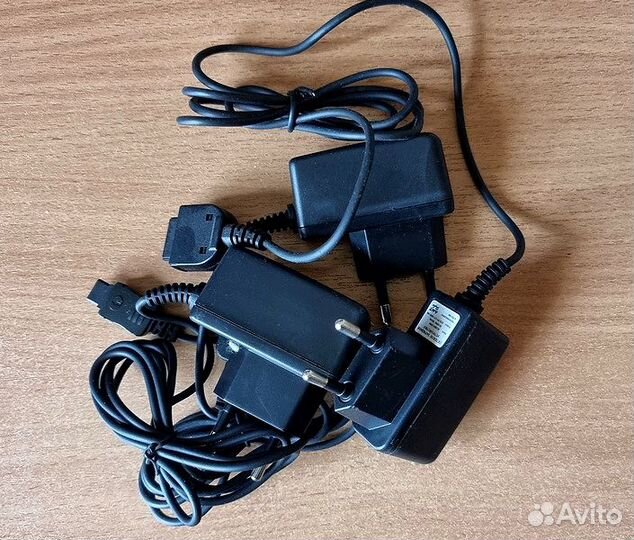 Блоки питания для старых мобилок 5V / 0.6A