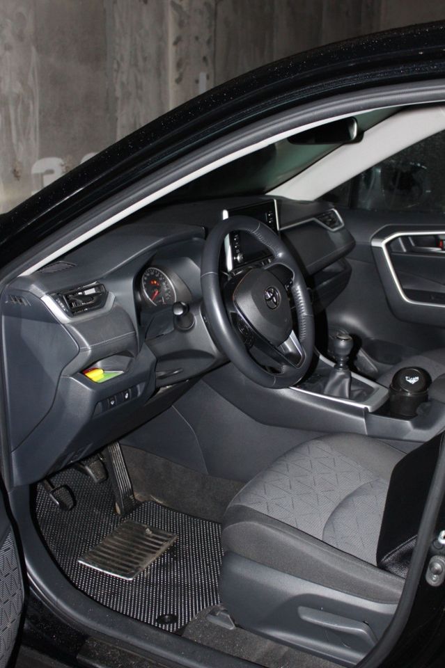 Toyota RAV4: фото владельца