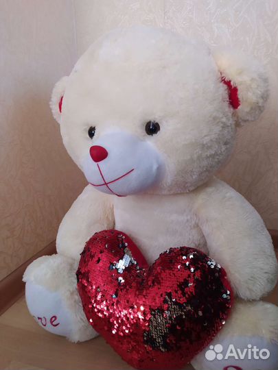 Плюшевый медведь