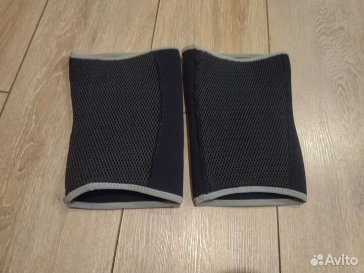 Наколенники