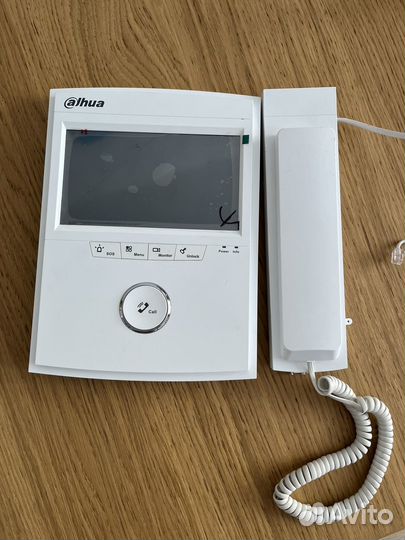 Видеодомофон (IP-домофон) Dahua DH-VTH1520AS-H