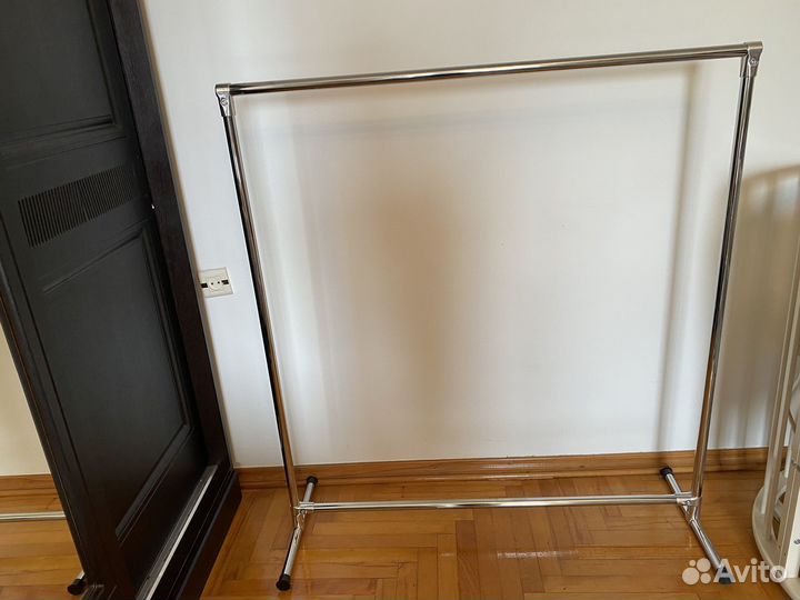 Вешалка напольная