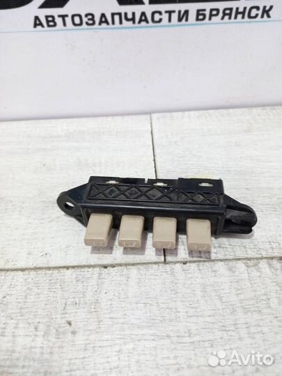 Кнопки памяти сидения Lexus IS II