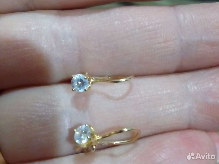 Золотые серьги с сапфирами