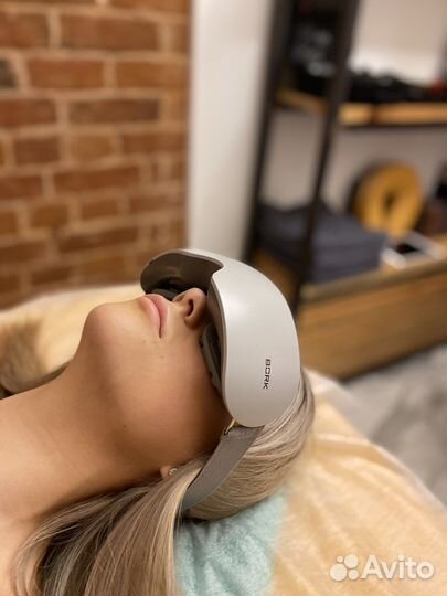 Массажер для глаз bork D601