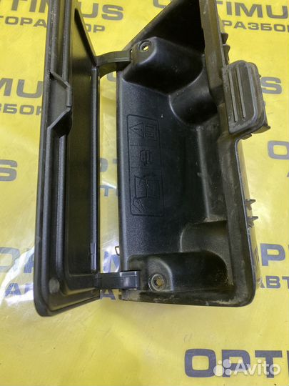 Бардачок Ford Fusion