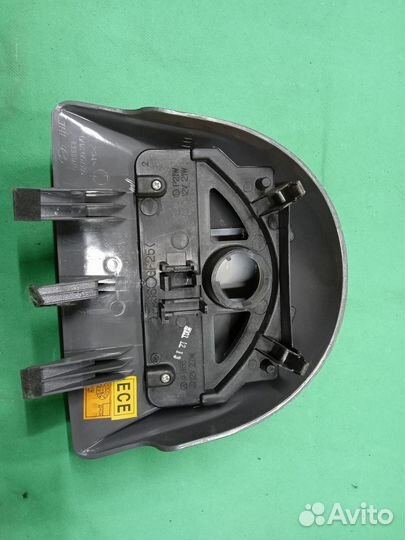 Hyundai Elantra 3 Стоп сигнал задний