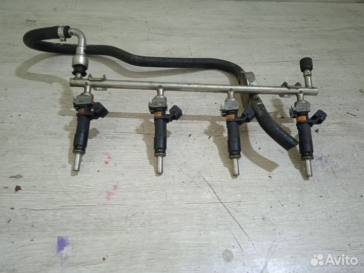 Рампа топливная Шевроле Круз Chevrolet Cruze 1.8