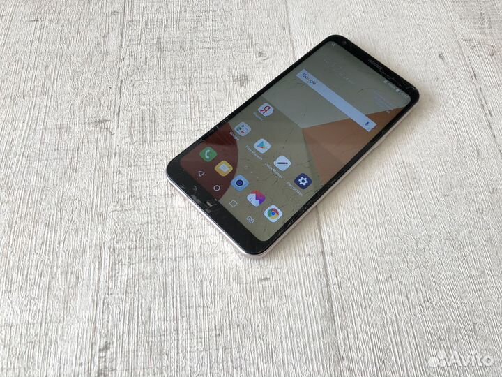 LG Q6 Alpha 2/16Гб LTE