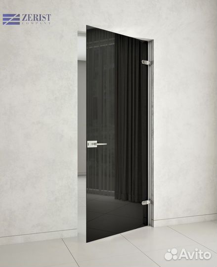 Стеклянная дверь на заказ