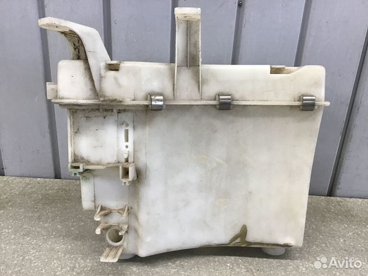 Бачок омывателя лобового стекла Kia Sorento 2003-2