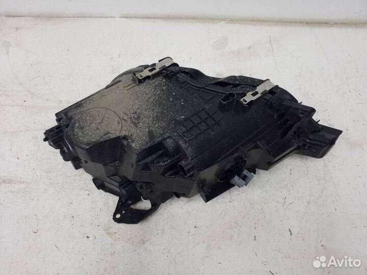 Фара правая Volvo XC60