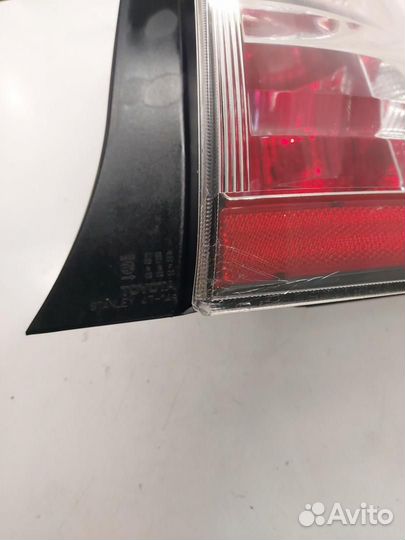 Фонарь задний правый Toyota Prius 2 NHW20 2005