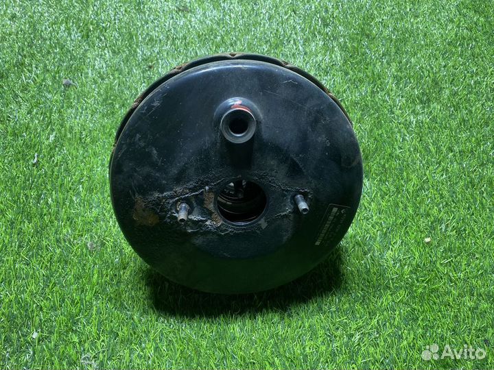 Вакуумный усилитель Renault Duster