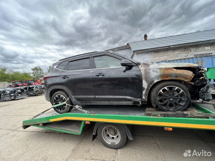 KIA Seltos I 2022г (бензин) 2.0 AT по запчастям